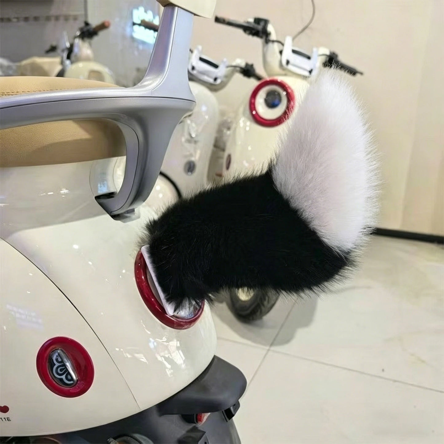 FluffyTail Scooter Decoration